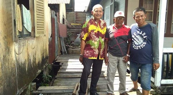 Monitoring kegiatan penataan jalan lingkungan Program KOTAKU bersama SATKER dan PPK. Kota Pontianak.