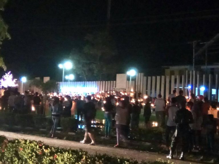Aksi Lilin di Sintang