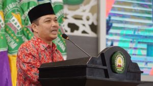 Wakil Gubernur Kalimantan Barat memberikan wejangan pada Mahasiswa