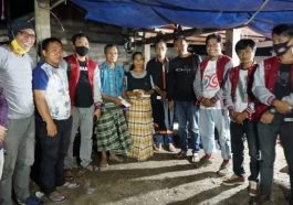 Tim Pencari Fakta AMSI menemui orang tua korban. Foto Sulawesion.com