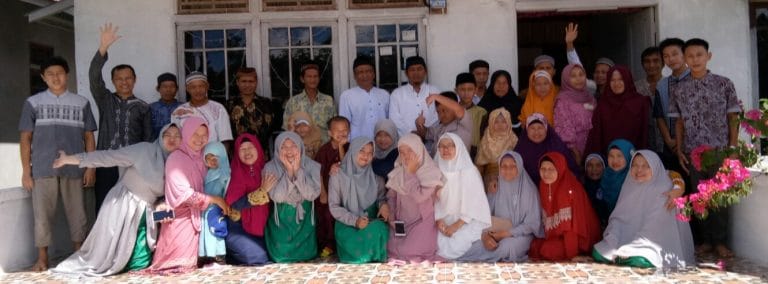 Satu Bahasa, Satu Keluarga, Lima Suku Bangsa