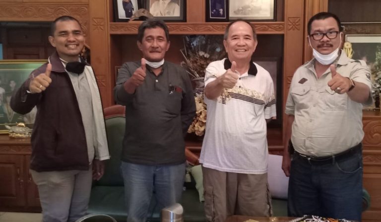 Satu Jam Bersama Arsiparis--Mantan Bupati Sintang--Bicara Majapahit hingga Sultan Hamid