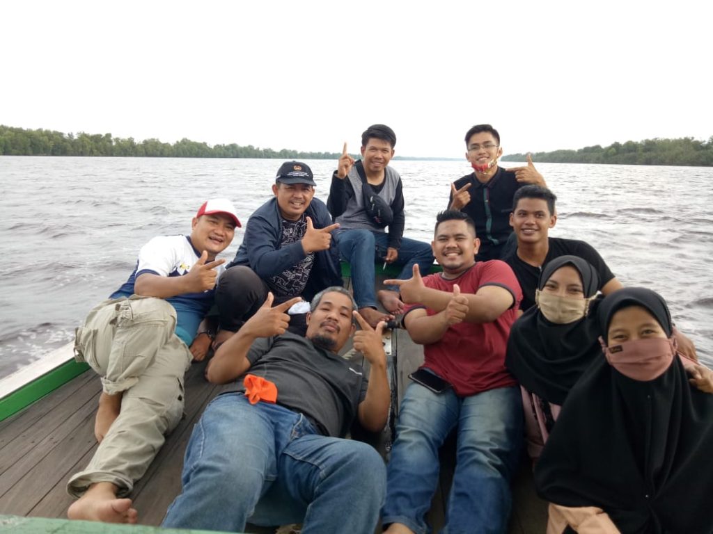 kapal motor batu ampar