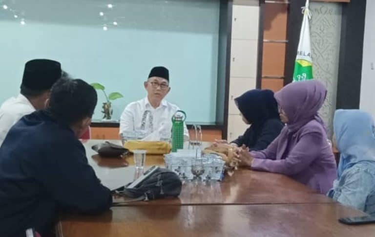 Menuju Pontianak Kota Pantun Dunia