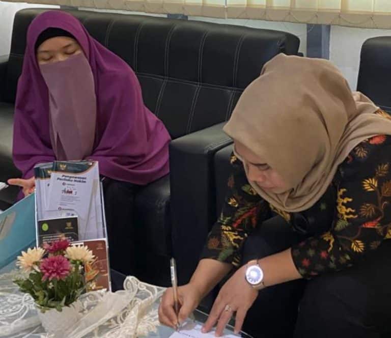 lapor ke komisi yudisial kalbar