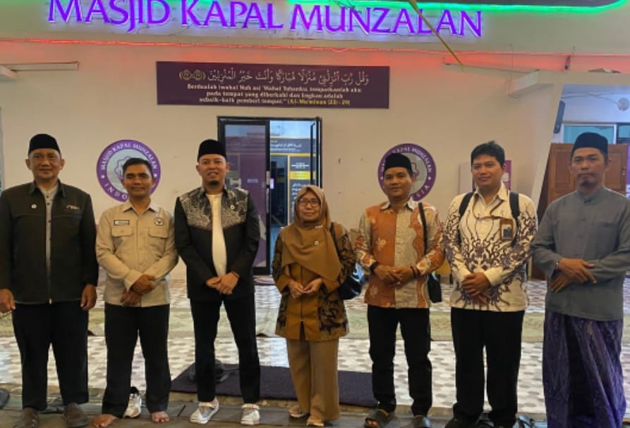 Meteor Dakwah Bumi Khatulistiwa untuk Nusantara (To' Aji Ayahman Munzalan Mubarakan Ashabul Yamin) 2 Meteor Dakwah Bumi Khatulistiwa.2