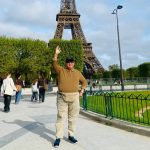 Menikmati Menara Eiffel di Malam Hari