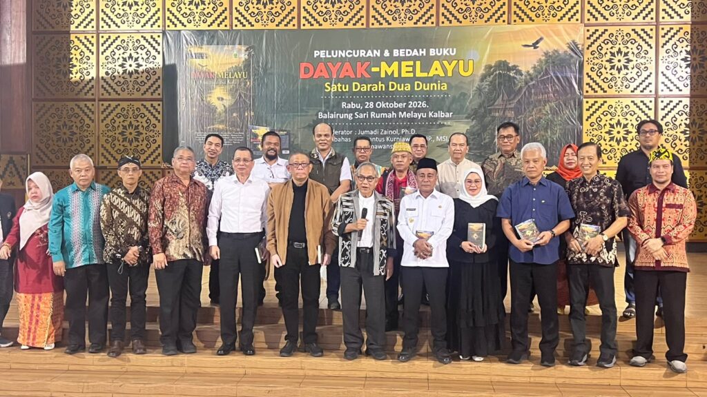 satu darah dua dunia