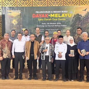 satu darah dua dunia