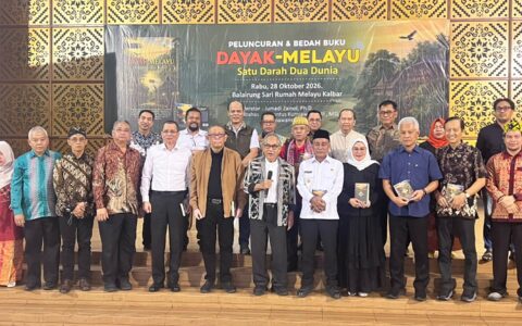 Buku Dayak-Melayu: Satu Darah Dua Dunia Diluncurkan, Merawat Persaudaraan dari Akar Sejarah